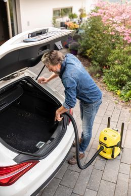 Karcher Пылесос WD 2-18 хозяйский, аккумуляторный, 12л, 18В, без АКБ и ЗУ 1.628-500.0 фото