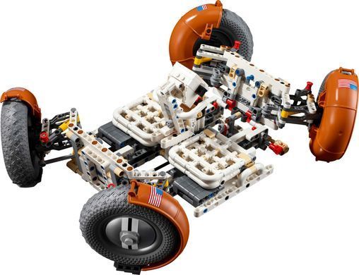 LEGO Конструктор Technic Лунный автомобиль NASA Apollo 42182 фото