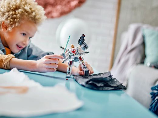 LEGO Конструктор LEGO Star Wars Робот X-Wing Люка Скайвокера 75390 фото