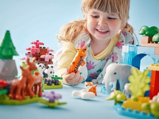LEGO Конструктор LEGO DUPLO Town Сімейства диких тварин 3-в-1 10446 фото