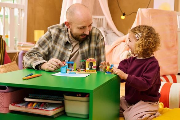 LEGO Конструктор LEGO Disney Classic Веселощі на пляжі з Ліло і Стічем 43280 фото