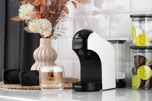 ARDESTO Кофеварка капсульная, 0.8л, капсулы Nespresso, Nescafe Dolce Gusto, молотый кофе, сенсорное управление, белый YCM-CNDE фото