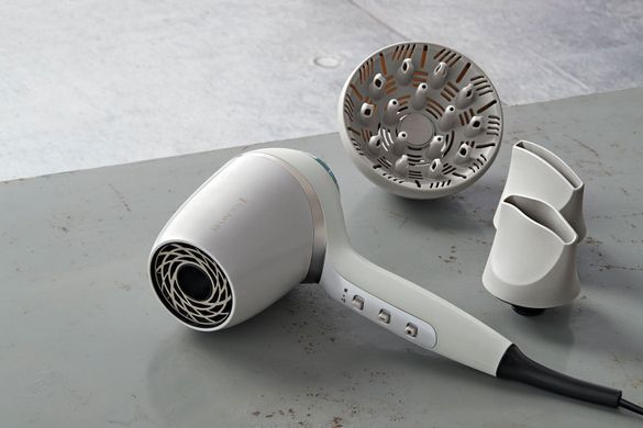 Remington Фен HYDRAluxe PRO, 2200Вт, 3 режими, дифузор, іоніз-я, хол. обдув, білий EC9001 фото