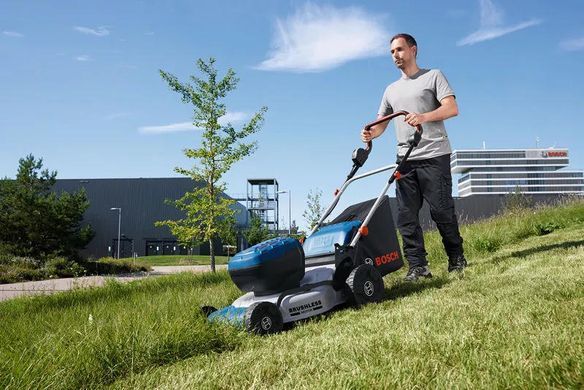 Bosch Газонокосарка акумуляторна GRA 18V2-460 18В 46см 60л 30-70мм 23кг без АКБ та ЗП 0.600.8C8.000 фото