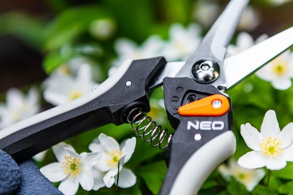 Neo Tools Секатор площинний, d різу 6мм, 210мм, 184г 15-208 фото