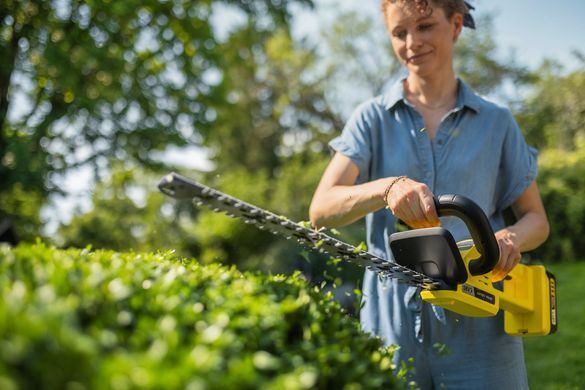 Karcher Аккумуляторный кусторез HGE 2-18, 18 В, лезвие 45 см, шаг реза 18 мм, вес 2,34 кг, без аккумулятора и зарядного устройства 1.445-600.0 фото