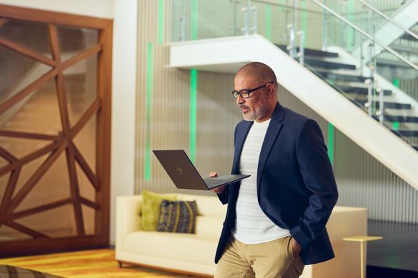HP Ноутбук HP EliteBook Ultra G1i 14" 2.8k Touch, Intel U7-258V, 32GB, F1TB, UMA, Win11P, синій B66VXAT фото