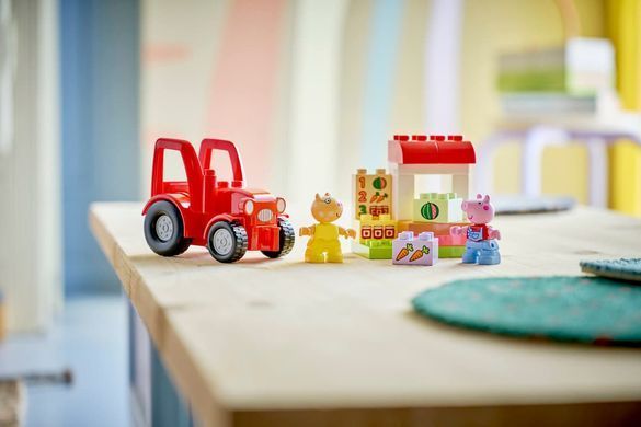 LEGO Конструктор LEGO DUPLO Peppa Pig Трактор і ринок 10468 фото