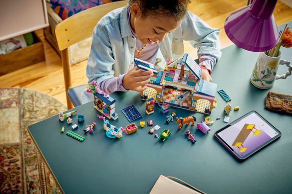LEGO Конструктор LEGO Friends Кінна стайня і академія верхової їзди 42688 фото