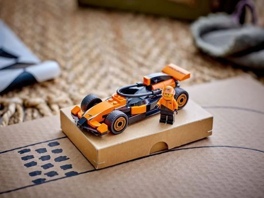 LEGO Конструктор LEGO City Пілот F1 з автомобілем для перегонів команди McLaren 60442 фото