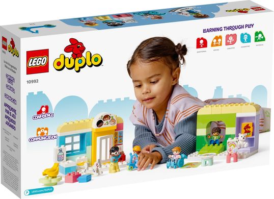 LEGO Конструктор DUPLO Town Життя в дитячому садку 10992 фото