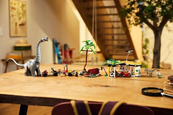 LEGO Конструктор LEGO Jurassic World Місія з відстеження раптора і титанозавра 76973 фото