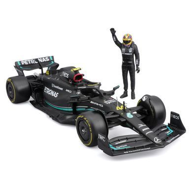 Автомодель з фігуркою - MERCEDES-AMG F1 W14 E PERFORMANCE (1:24) 18-28037 фото