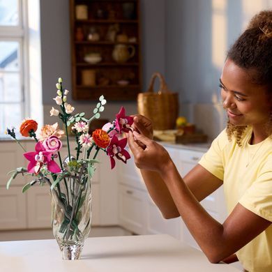 LEGO Конструктор Botanicals Милий рожевий букет квітів 10342 фото