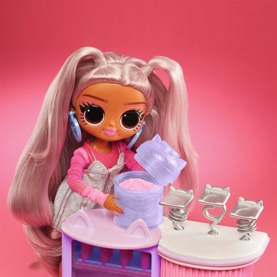 Игровой набор с куклой L.O.L. SURPRISE! серии "O.M.G." &ndash; КИТТИ К (с аксесс.) 503859 фото