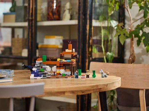 LEGO Конструктор Minecraft Покинута шахта у безплідних землях 21263 фото