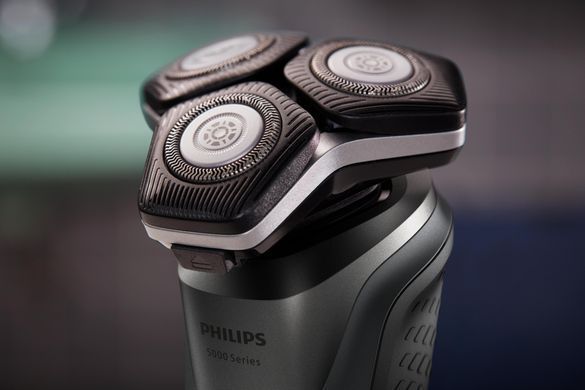 Philips Бритва електр. Series 5000 роторная, 9Вт, бритв.головок-3, Li-Ion, сух.+влажн., триммер, чехол, серый S5887/30 фото