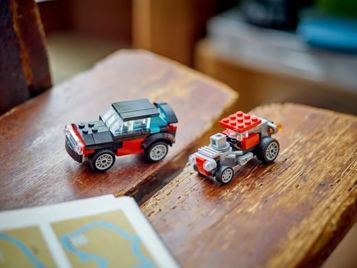 LEGO Конструктор Creator Бортова вантажівка з гелікоптером 31146 фото