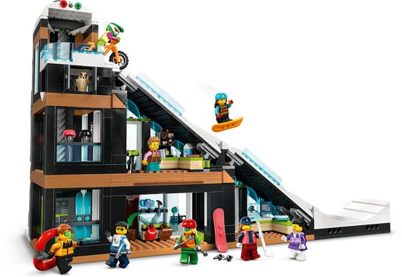 Конструктор LEGO City Гірськолижний і скелелазний цент 60366 фото