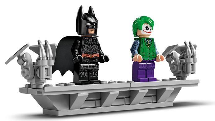 Конструктор LEGO DC Batman Бетмобіль Тумблер 76240 фото