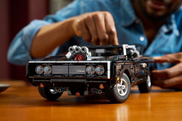 LEGO Конструктор LEGO Technic Форсаж Автомобіль Dodge Charger R/T 42231 фото