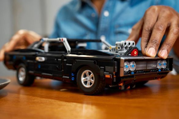 LEGO Конструктор LEGO Technic Форсаж Автомобіль Dodge Charger R/T 42231 фото