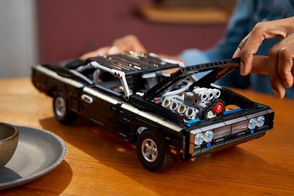 LEGO Конструктор LEGO Technic Форсаж Автомобіль Dodge Charger R/T 42231 фото