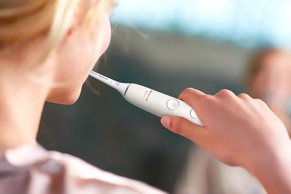 Philips Щетка зубная электр. Sonicare DiamondClean 9000 Series, 62т. колеб/мин, насадок-1, футляр, Bluetooth, белый HX9911/19 фото