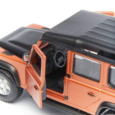 Автомодель - LAND ROVER DEFENDER 110 (асорті білий, помаранчевий металік 1:32) 18-43029 фото