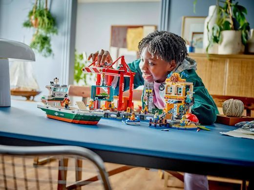 LEGO Конструктор City Морская гавань с грузовым судном 60422 фото