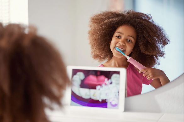 Philips Щетка зубная электр. Sonicare For Kids для детей , 62т. колеб/мин, насадок-2, Bluetooth, розовый HX6352/42 фото