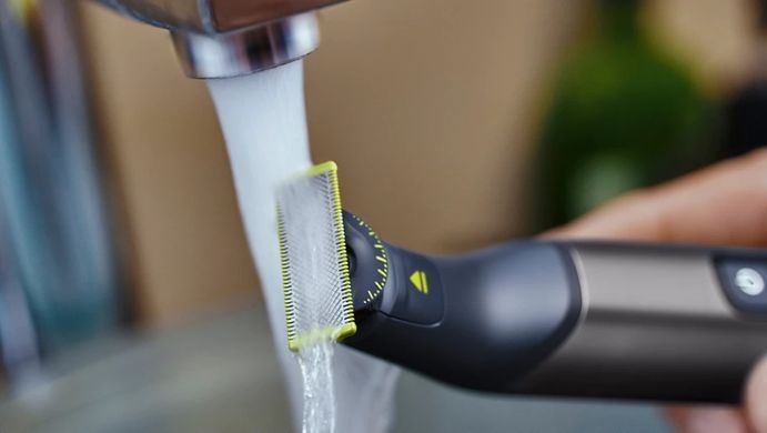 Philips Бритва електр. OneBlade Pro 360, Li-Ion, сух.+влажн., индикатор заряда, твердый чехол, сталь, черный QP6652/61 фото