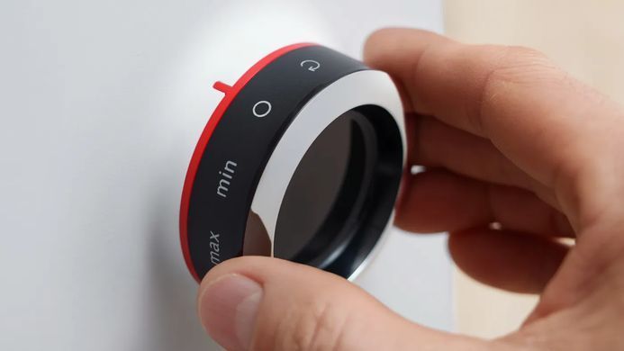 Bosch Мясорубка, 2100Вт, 3.5кг/мин, 2 решетки, насадка для колбас, кеббе, пластик, белый MFWS607W фото