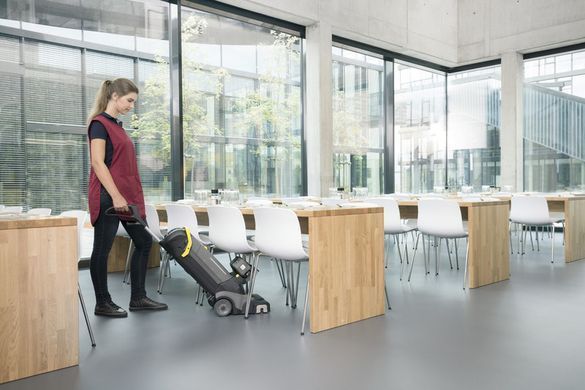 Karcher Машина поломоечная BR 30/4 C BP Pack аккумуляторная 1.783-228.0 фото