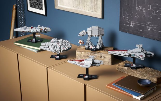 LEGO Конструктор LEGO Star Wars Зоряний крейсер класу &laquo;Венатор&raquo; 75441- фото