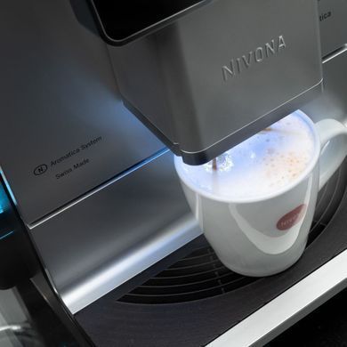 Кофемашина Nivona CafeRomatica, 2,2л, зерно+мол., зерно+мол., авторецептов -18, сенсорное управл., черно-серебристый NICR970 фото