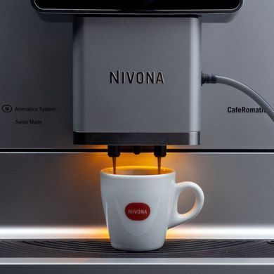 Кофемашина Nivona CafeRomatica, 2,2л, зерно+мол., зерно+мол., авторецептов -18, сенсорное управл., черно-серебристый NICR970 фото