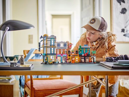 LEGO Конструктор Creator Центральна вулиця 31141 фото