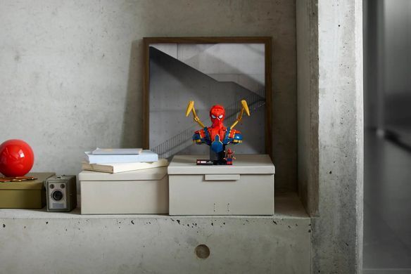 LEGO Конструктор Super Heroes Погруддя Залізної Людини-Павука 76326 фото
