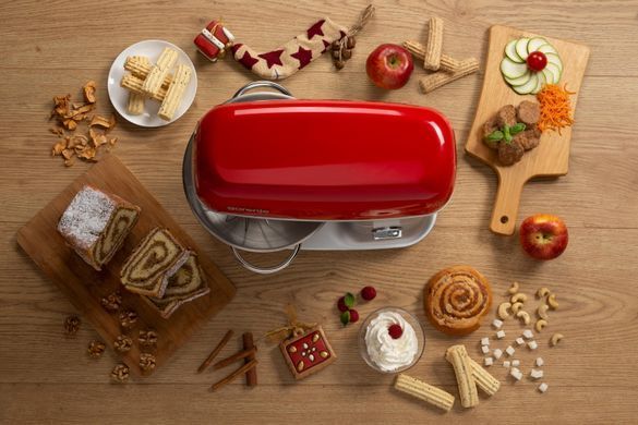 Кухонная машина Gorenje, 1000Вт, чаша-металл, корпус-металл, насадок-7, серебристо-красный MMC1000RLR фото