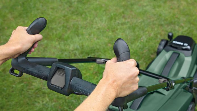 Bosch Газонокосарка акумуляторна CityMower 18V-32-300 18В акб 1х4А&middot;год 31л 30-60мм 9.4кг 0.600.8B9.A07 фото