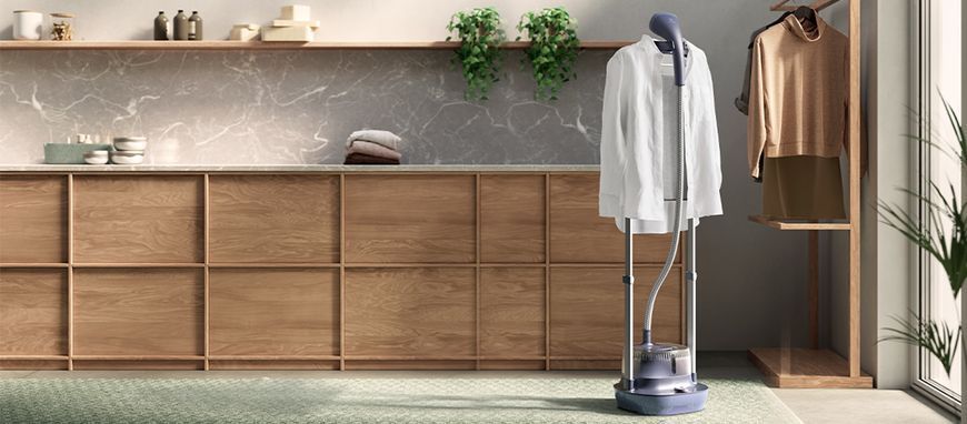 Electrolux Прасувальна система, 1800Вт, 2500мл, постійна пара - 40гр, верт. відпарювання, керам. підошва, синій E7US1-4MN фото
