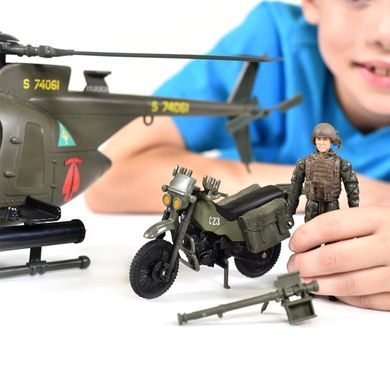 Игровой набор ELITE FORCE &mdash;МНОГОФУНКЦИОНАЛЬНЫЙ ВЕРТОЛЕТ MH-6 (вертолет, мотоцикл, фигурки, аксесс.) 101860 фото