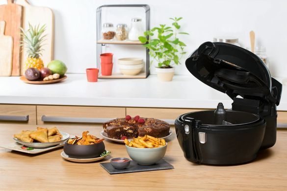 Tefal Мультипіч ActiFry Genius, 1350Вт, чаша-1,2л, сенсорне керув., підкл. до смартфону, авто перемішування, пластик, чорний FZ760830 фото