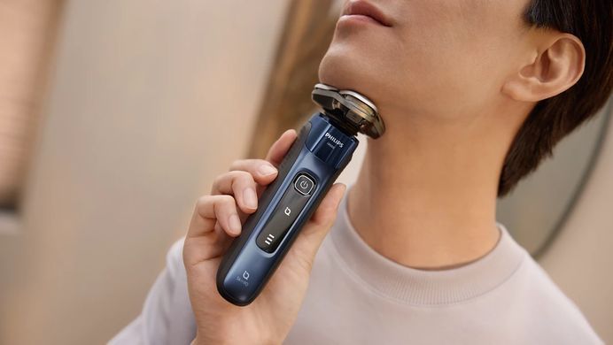 Philips Бритва електр. Series i9000 Prestige SkinIQ роторная, бритв.головок-3, Li-Ion, сух.+влажн., индикат. заряда, тверд. чехол, синий X9003/30 фото