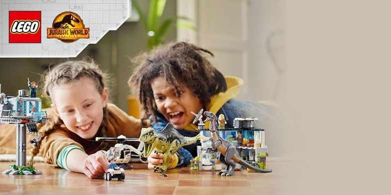 Конструктор LEGO Jurassic World Атака гігантозавра та теризинозавра 76949 фото