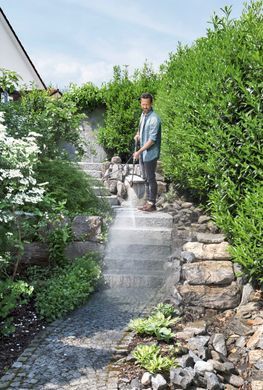 Karcher Мінімийка високого тиску K 5 Classic 2100Вт 20-145бар 500л/год шланг 8м 5.6кг 1.950-700.0 фото