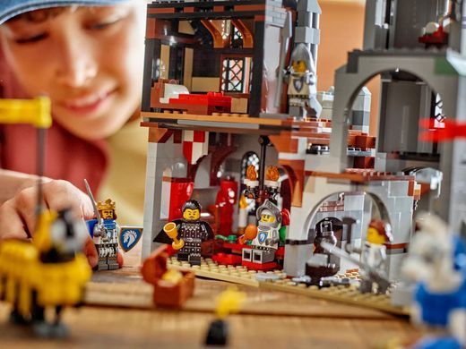 LEGO Конструктор Creator Средневековый замок с рыцарем на коне 31168 фото