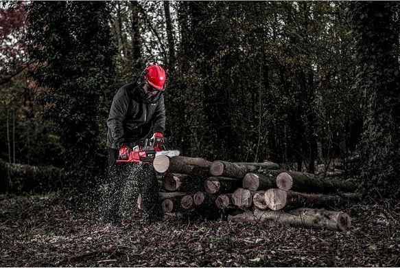Milwaukee Пила ланцюгова акумуляторна Milwaukee M18 FCHSC-0 18В шина 30см 6.4кг без АКБ та ЗП 4933471441 фото