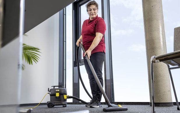 Karcher Professional vacuum cleaner Karcher Go!Further T 11/1 Classic Adv Re!Plast 240V 235mbar container 11l 4.2kg 1.527-222.0 фото